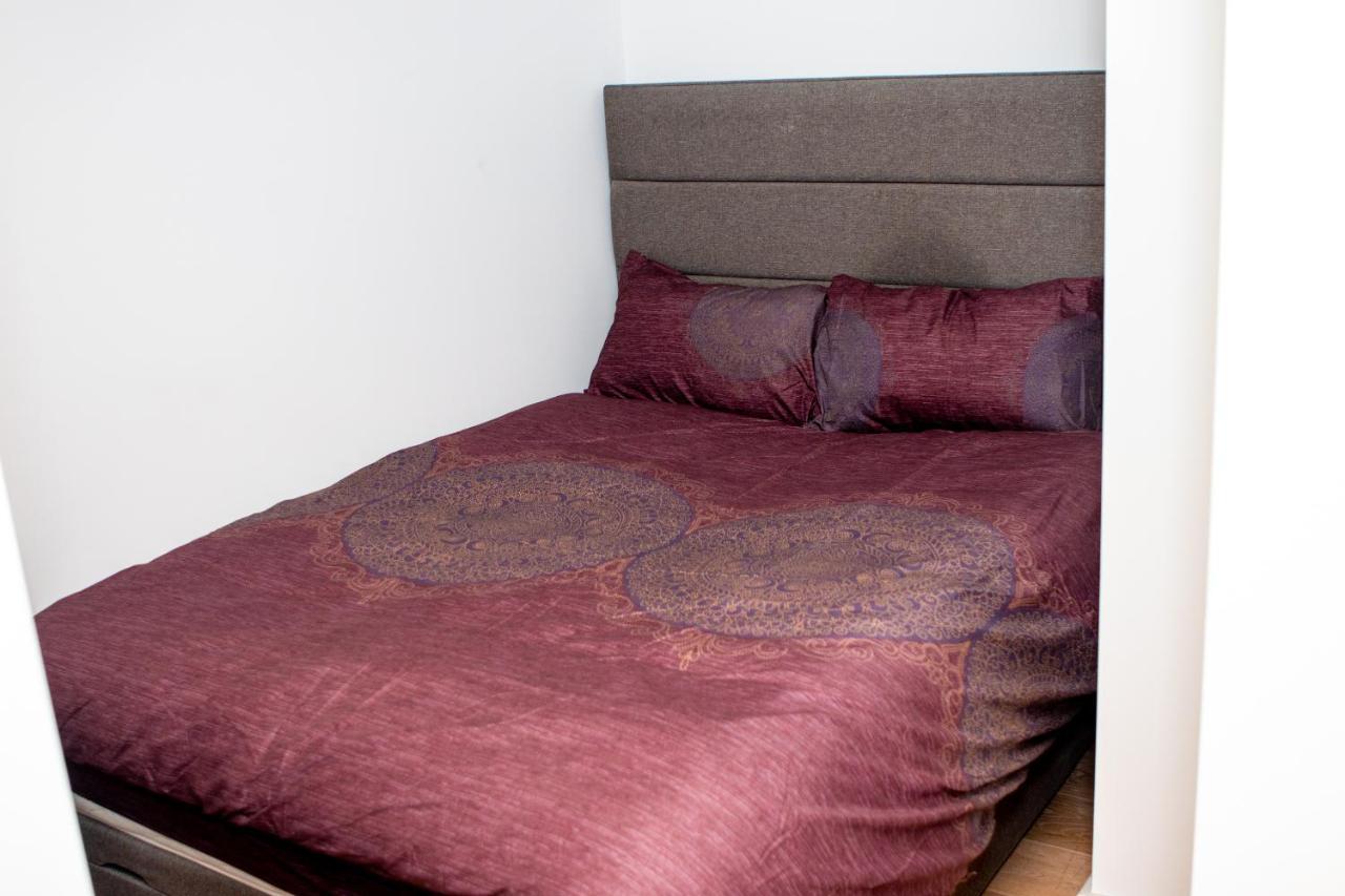Stunning 1-Bedroom Flat In London! ภายนอก รูปภาพ